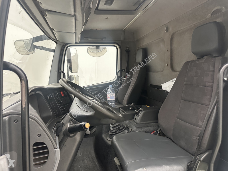 Camión Mercedes 1218