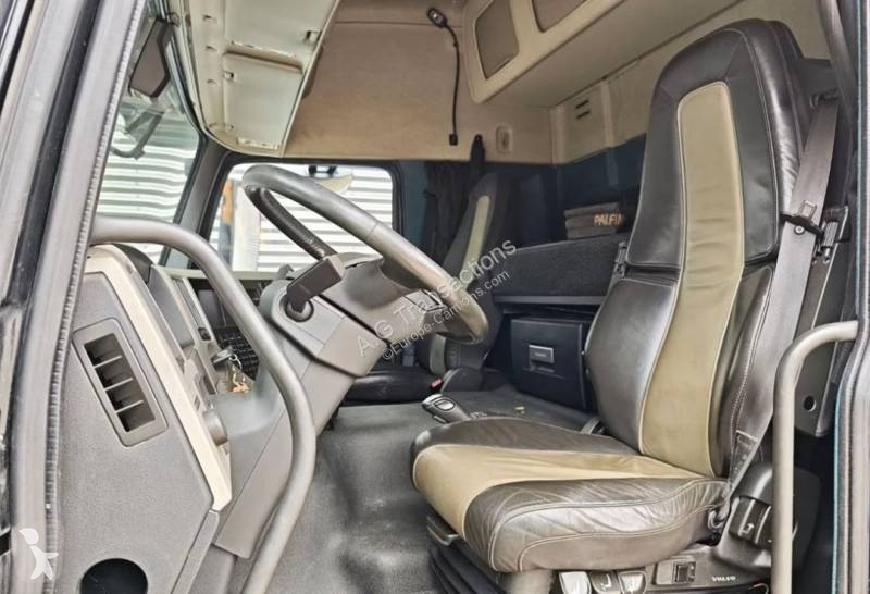 Vrachtwagen Volvo 460
