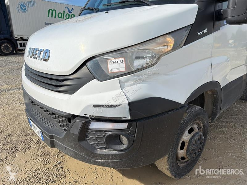 Camión Iveco 35-12
