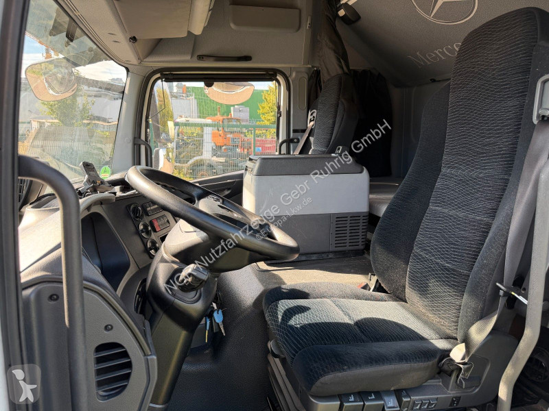 Kamion Mercedes 1230 L 4x2 Carrier Neos 100S |...