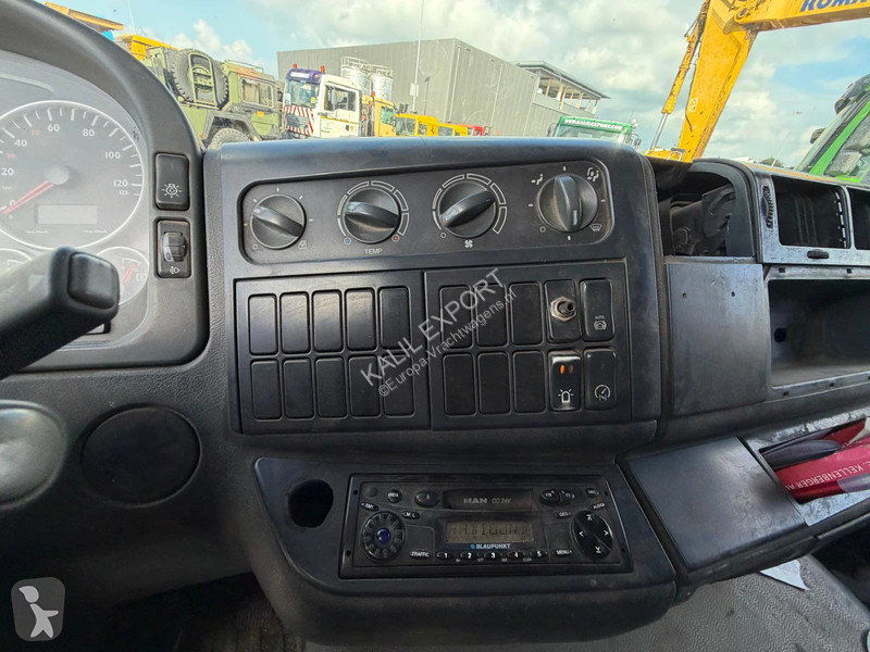 Kamion MAN 12.240 Open Box Manual Gearbox...