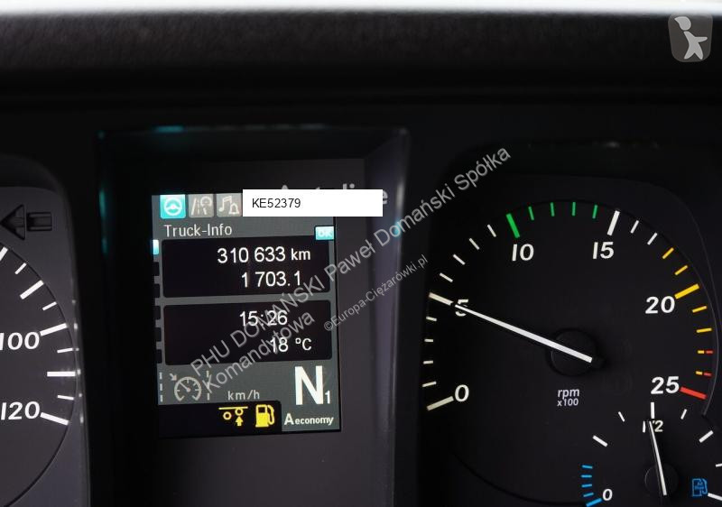 Teherautó Mercedes PK 18002,