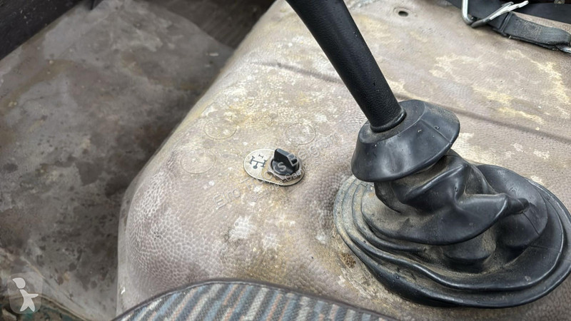 Teherautó Mercedes SK  (MANUAL PUMP / POMPE...
