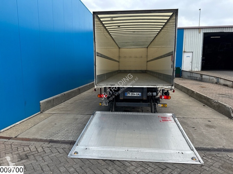 Kamion Renault D 14 210 EURO 6, Steel suspension