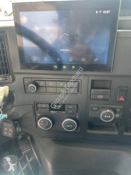 Teherautó Volvo 460