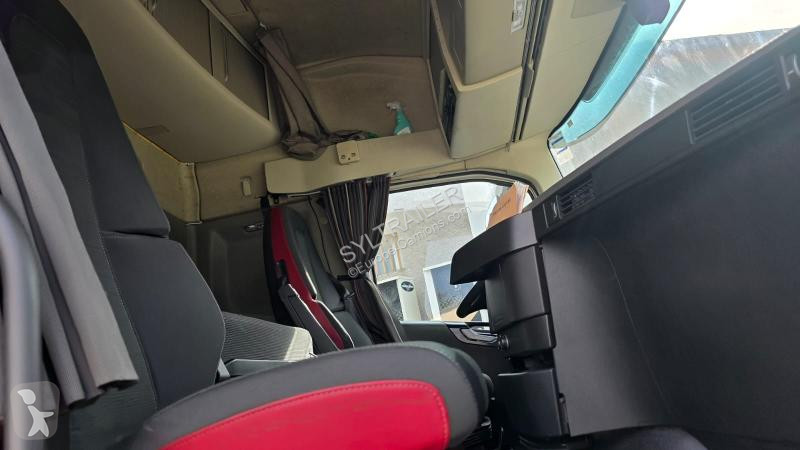 شاحنة Volvo 540 – Porteur châssis-cabine –...