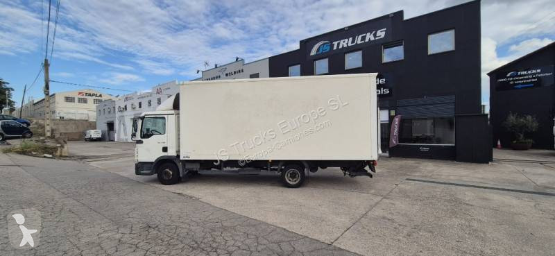 MAN 8.180 truck
