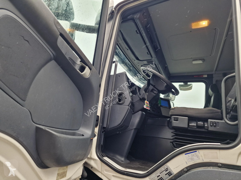 Camión Scania 250 4x2 - Box with sidedoors -...