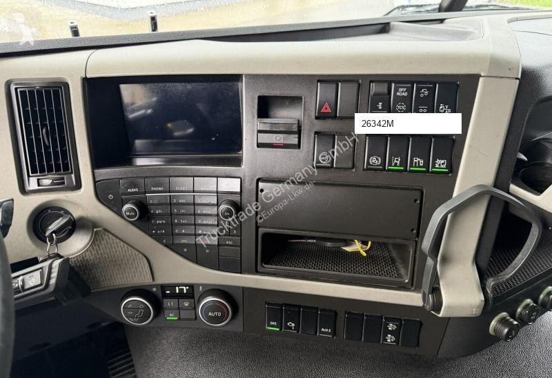 Camión Volvo 638 FM-460