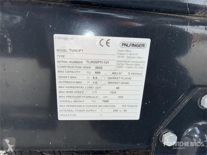 Camion Iveco Palfinger Tunlift 737-500 5 m on...