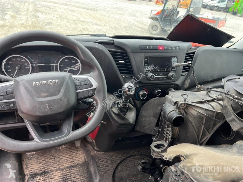 Camion Iveco 35-120 Dump Truck (Inoperable)