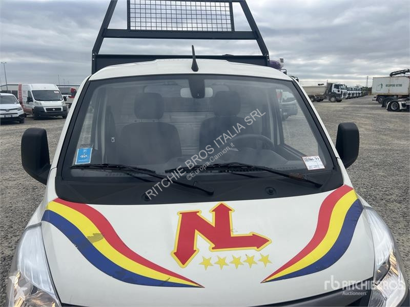Camion Piaggio NP6 Flatbed Dump Truck