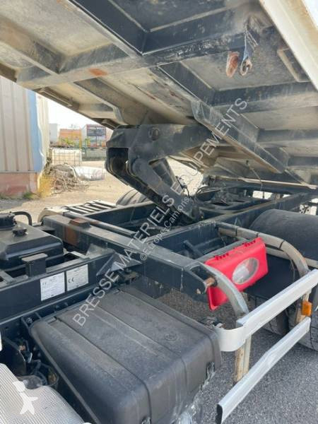 Camião Iveco 120 E 25