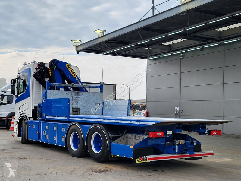 Camião Scania 580