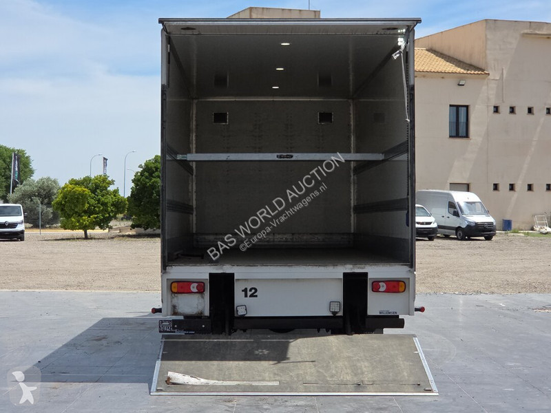 شاحنة Iveco 120E210