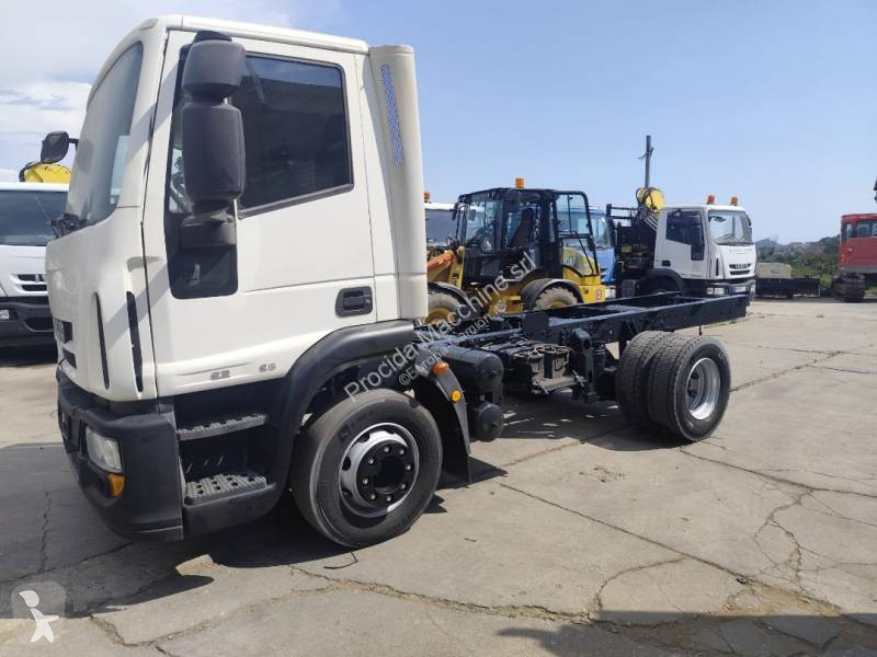 Camion Iveco 150 E 22