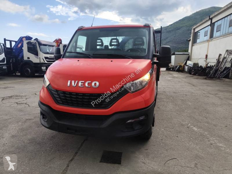 Véhicule utilitaire Iveco 35C14