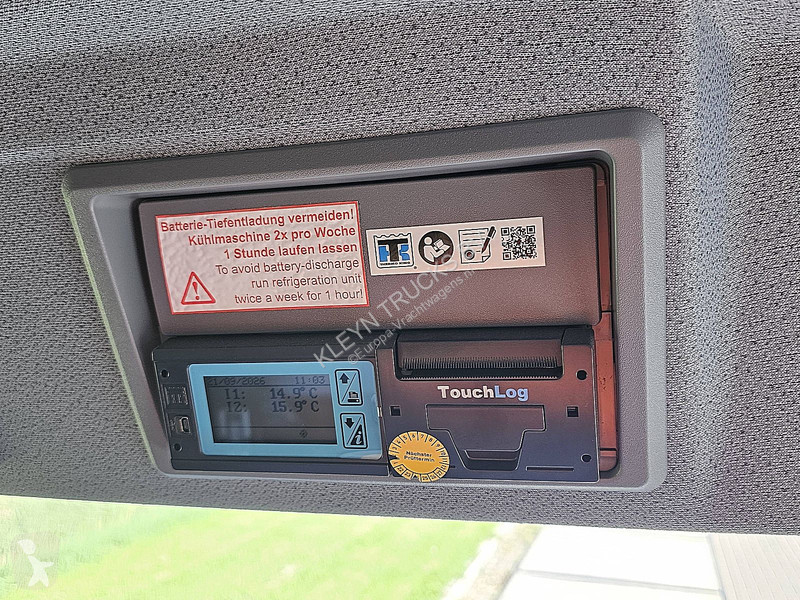 Camião Mercedes ATEGO 1223 FRC 12-28 LIFT A/C