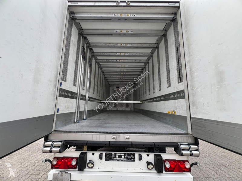 Camião Scania R560 V8 E6 TK UT 800 Retarder...