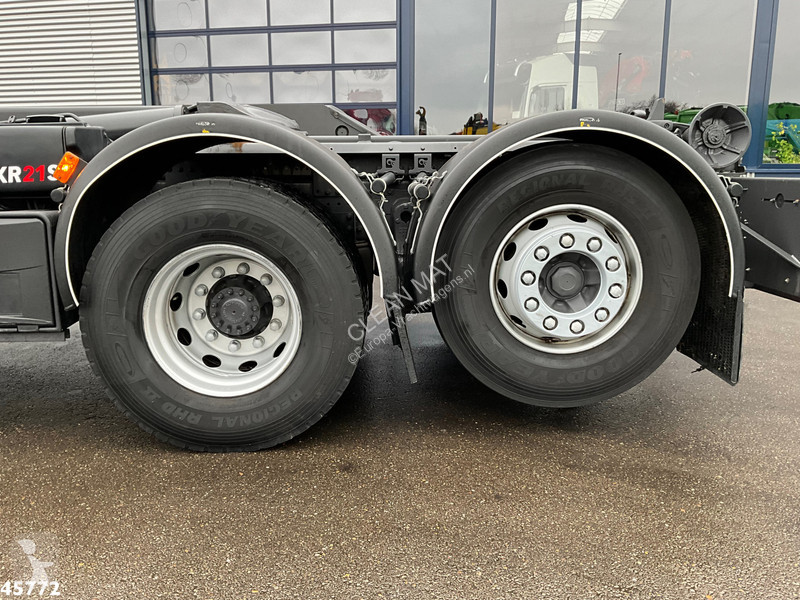 Camion Volvo 300 Multilift 21 Ton...