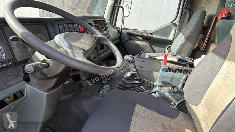 Camion Renault 300 (POMPE MANUELLE / LAMES /...