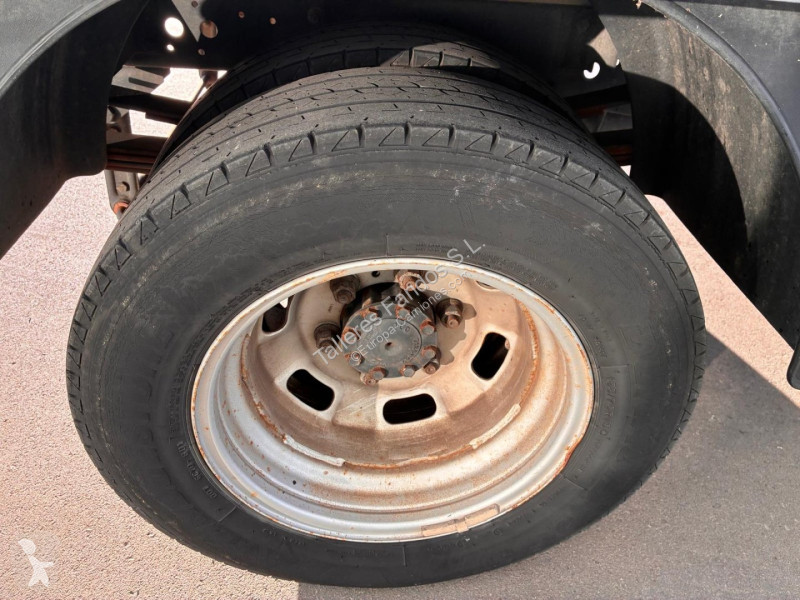 Грузовик Iveco  35C16H