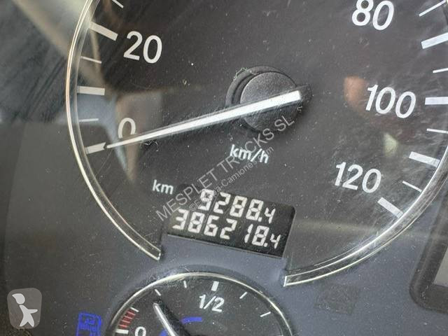 Грузовик Mercedes