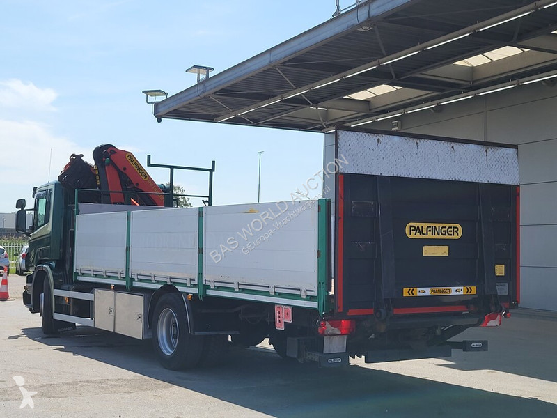 Camião Scania 320