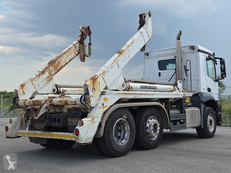 Lastbil Mercedes 2533