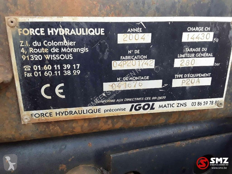 Lastbil Mercedes 3341