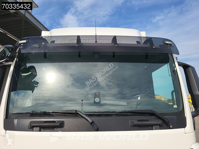 Lastbil MAN 12.250 4X2 12t Automatic Tailgate...