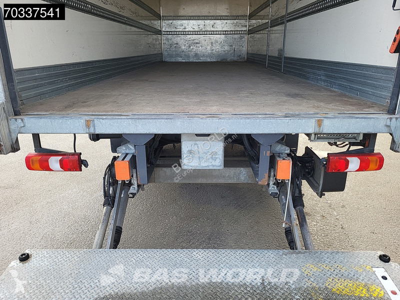 Lastbil Mercedes 1324 4X2 13t 6-Cylinder Engine...