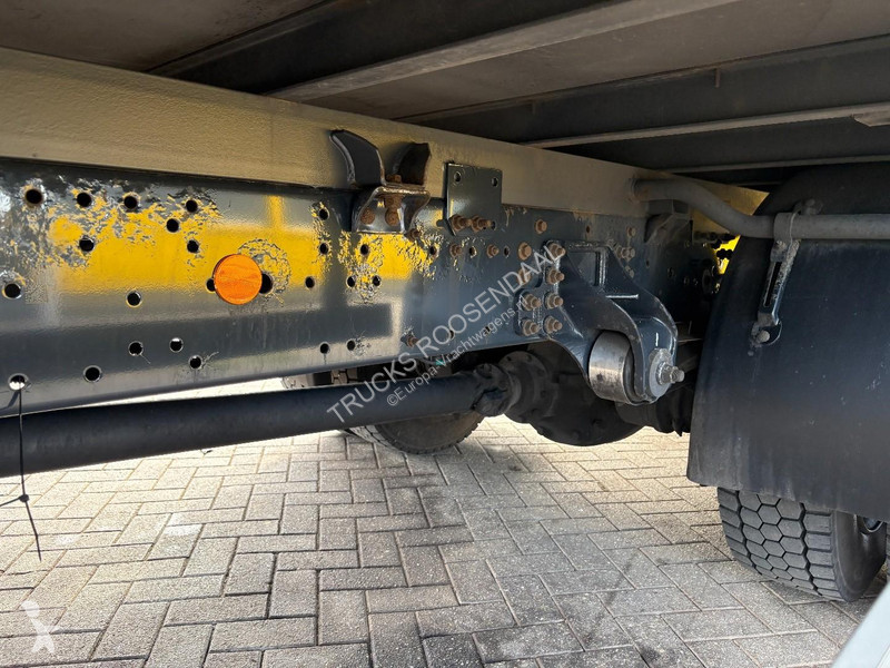 Lastbil Iveco 120E21 + LOADLIFT 2200 KG + 12 T...