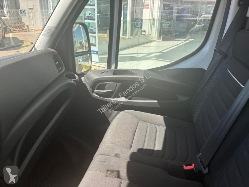 Furgoneta Iveco  35S16H