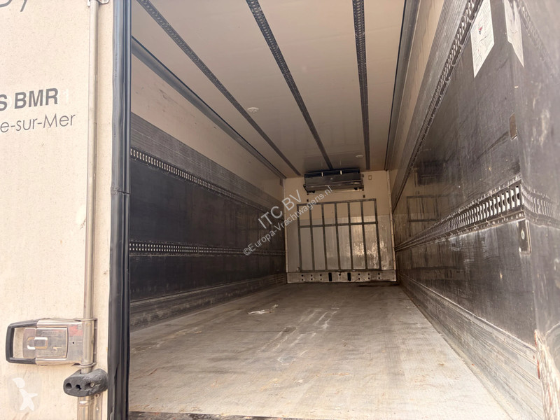 Camión Renault D 19 WIDE / CARRIER FRAPPA /...