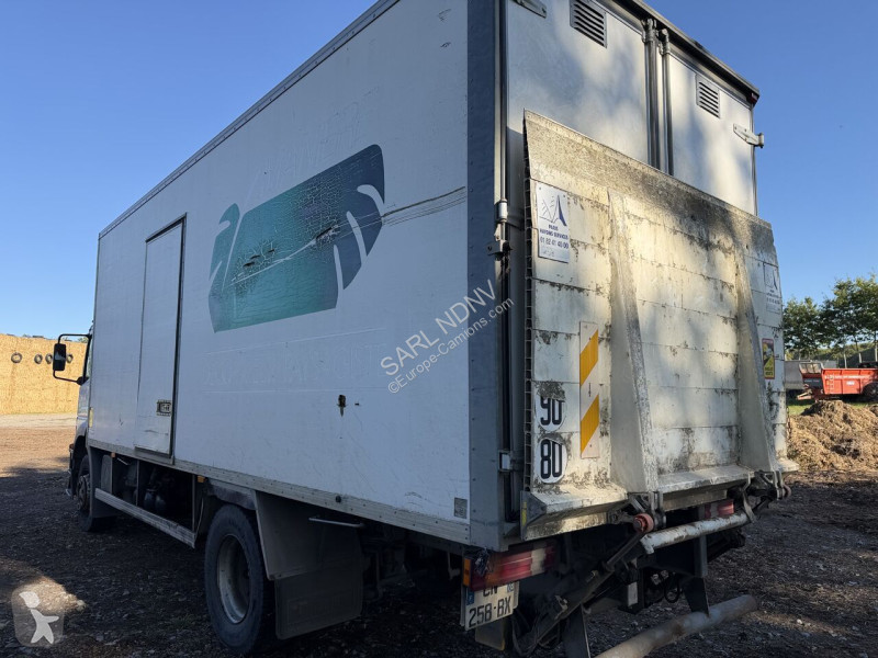 Mercedes 1823 truck