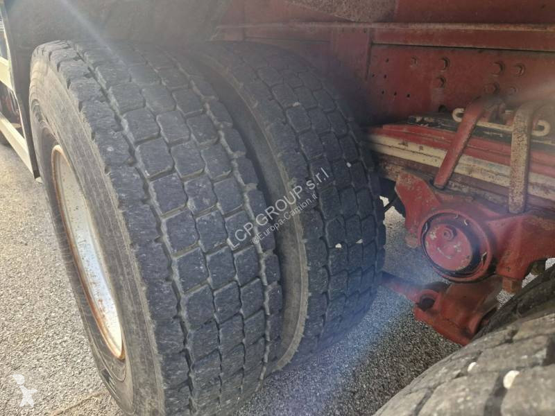 Iveco 260E31 truck