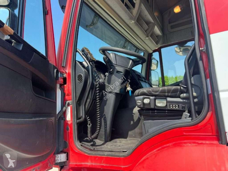Camion Iveco AT260SY SCARRABILE