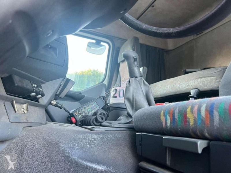 Camion Renault 420 USATO SCARRABILE 8X2