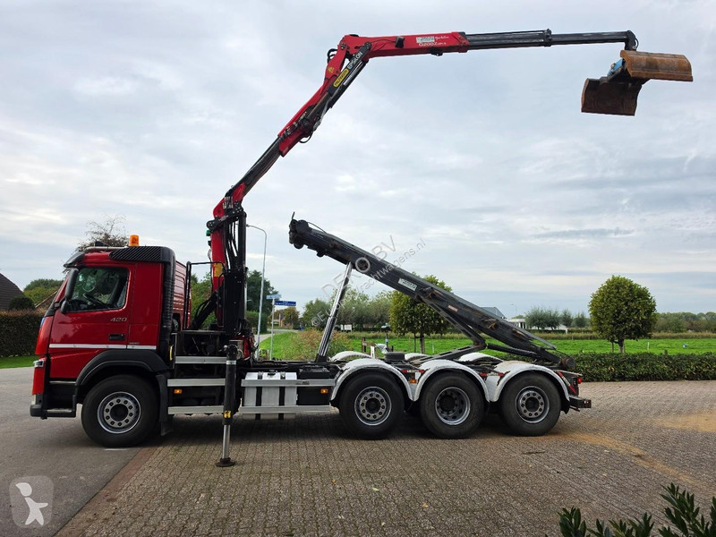 شاحنة Volvo 420 8x2- Z-CRANE/REMOTE CONTROL!!...