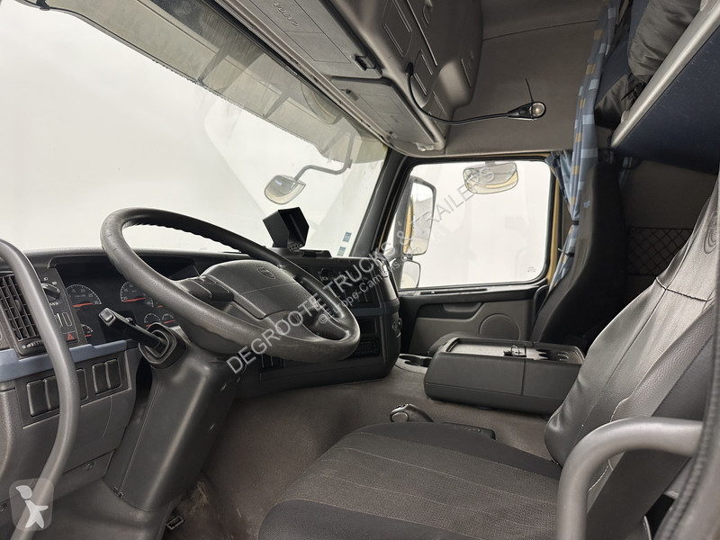 Kamion Volvo 340 - 6x4*