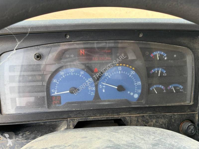 Renault 270 DCI truck