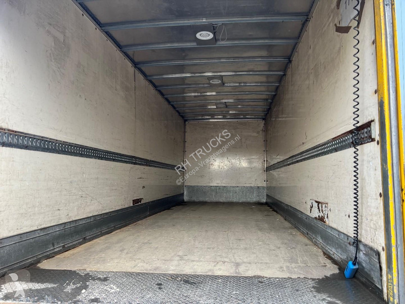 Kamion Volvo 240 4X2 EURO 6 + BAR LIFT 1500 KG