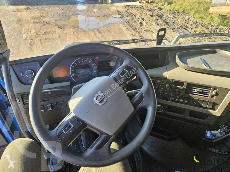 Volvo 540 truck
