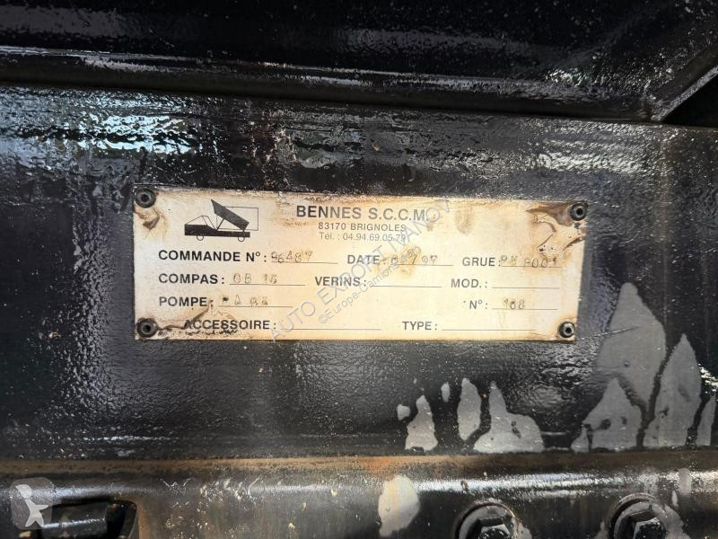 Renault  M210 grue truck