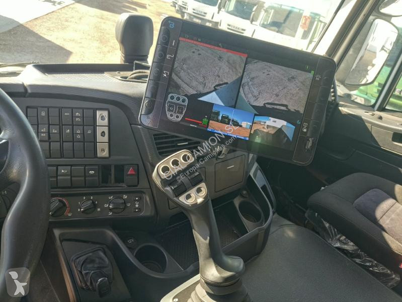 Iveco  AD260S36 truck