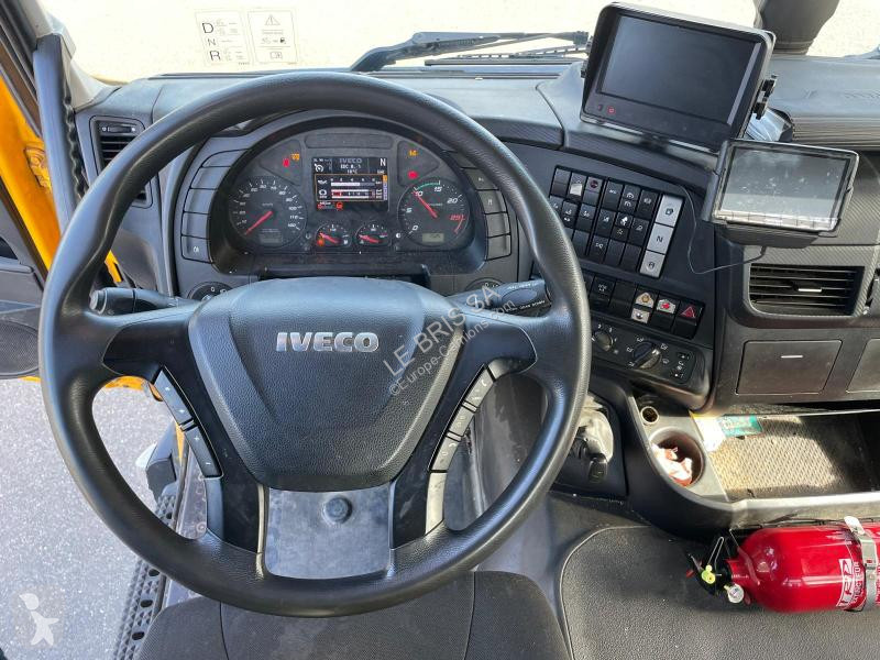 Превоз на строителна техника Iveco  STRALIS 420