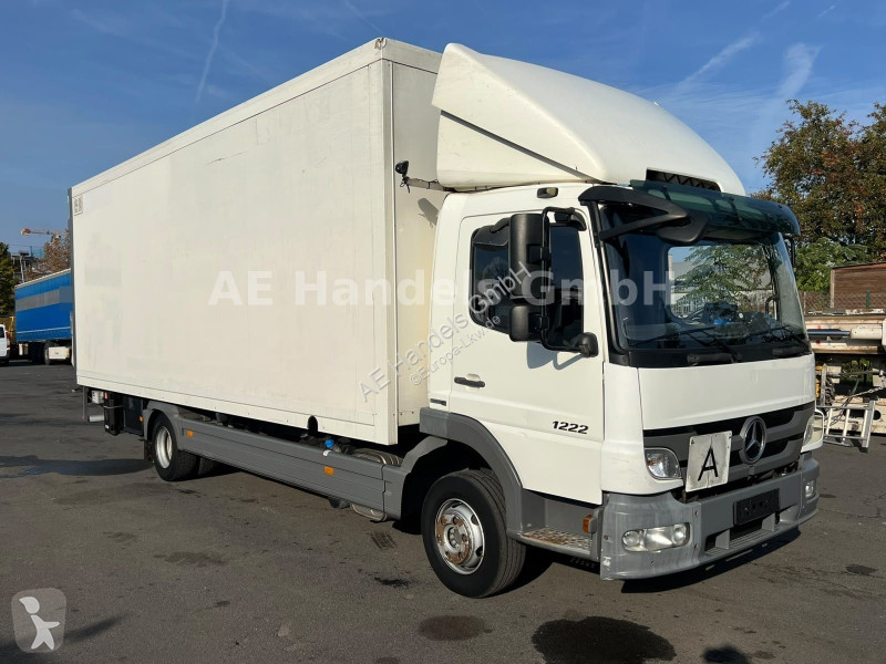 Teherautó Mercedes 1222 BL...