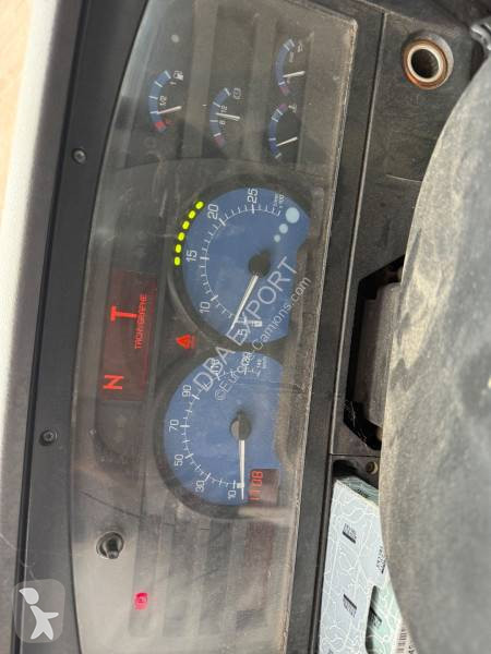 شاحنة Renault 180 DCI