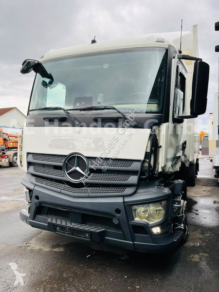 Kamion Mercedes 4 2543 BL L ClassicSpace...